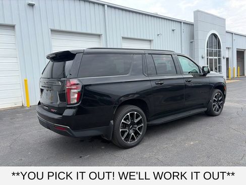 Used 2021 Chevrolet Suburban RST w/ Luxury Package AWD/4WD image 6