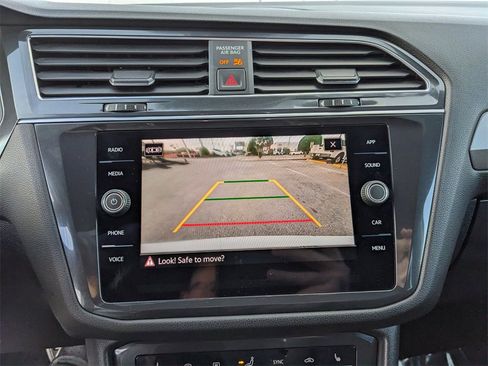 Certified 2023 Volkswagen Tiguan SE R-Line image 19