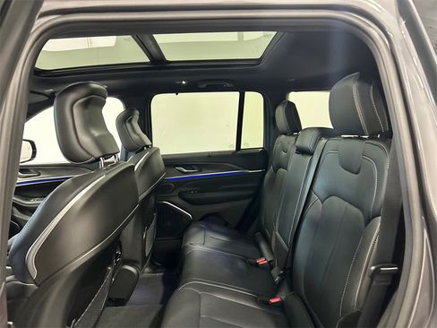 New 2025 Jeep Grand Cherokee Overland w/ Adv Protech Group III image 31
