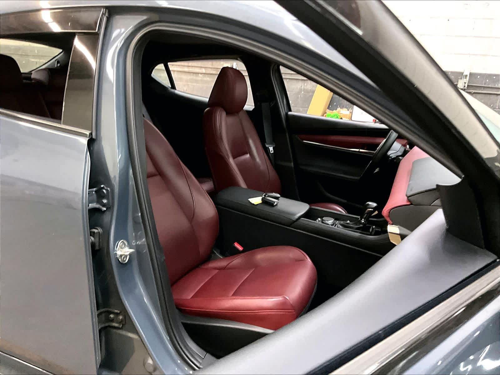 Used 2023 MAZDA MAZDA3 Hatchback w/Premium Plus Pkg AWD/4WD image 10