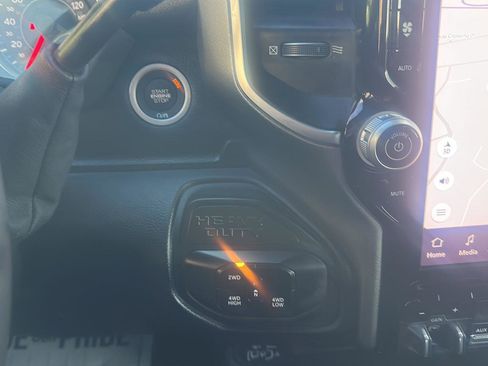 Used 2025 RAM 5500 4x4 Regular Cab image 15