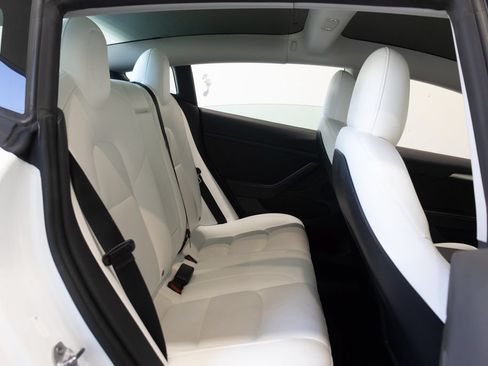 Used 2022 Tesla Model 3 Performance AWD/4WD image 21