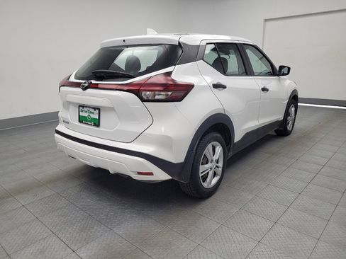 Used 2022 Nissan Kicks S FWD image 9