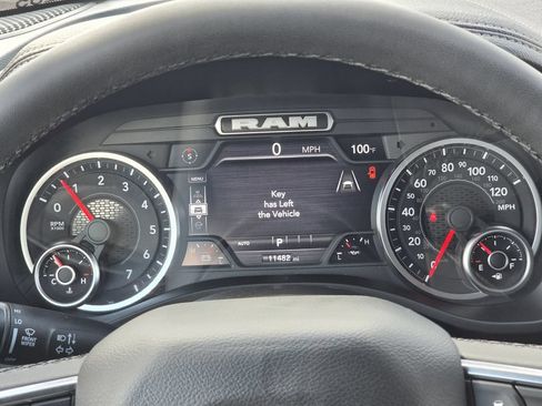 Used 2026 RAM 1500 Laramie AWD/4WD image 15