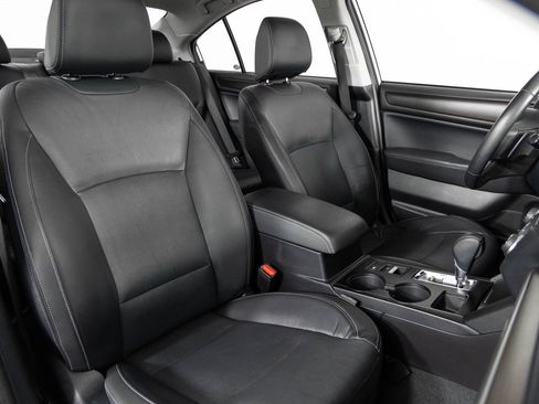 Used 2017 Subaru Legacy 2.5i Limited image 27