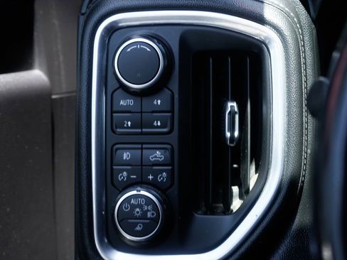 Used 2019 Chevrolet Silverado 1500 High Country AWD/4WD image 21