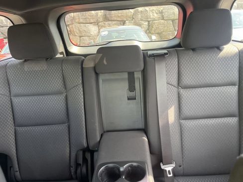 Used 2019 Jeep Grand Cherokee Laredo AWD/4WD image 15