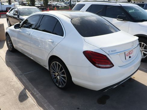 Used 2018 Mercedes-Benz C 300 4MATIC Sedan image 6