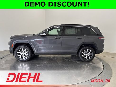 New 2025 Jeep Grand Cherokee Limited w/ Trailer Tow Package image 4