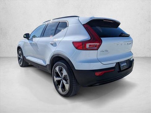 New 2026 Volvo XC40 B5 Plus w/ Protection Package Premier AWD/4WD image 9