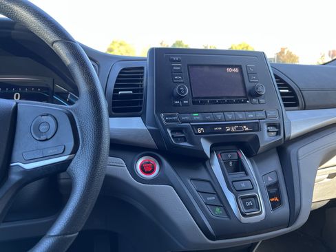 Used 2019 Honda Odyssey LX image 31