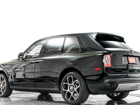 Used 2023 Rolls-Royce Cullinan Black Badge w/ Driver's Package AWD/4WD image 46