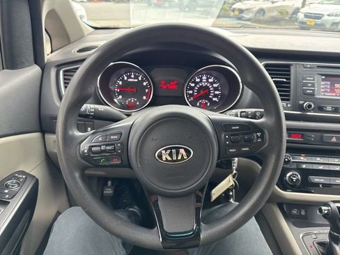Used 2016 Kia Sedona LX w/ Option Group 020 image 17