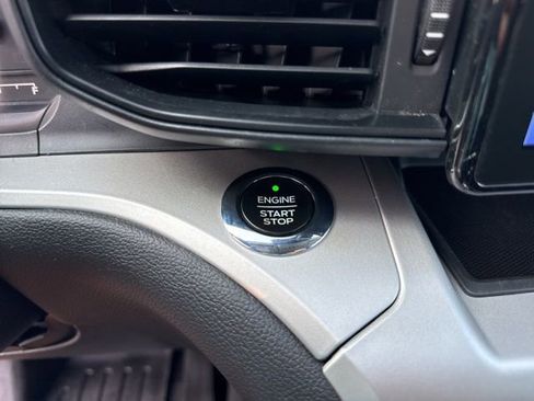 Used 2021 Ford Explorer XLT RWD image 23