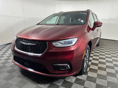 Used 2021 Chrysler Pacifica Touring w/ Cold Weather Group