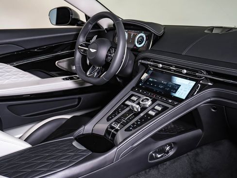 New 2025 Aston Martin DB12 Volante image 16
