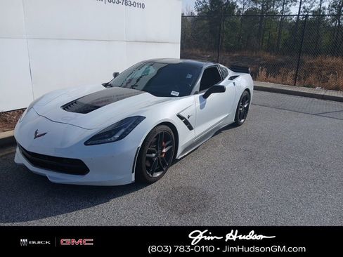 Used 2019 Chevrolet Corvette Stingray Coupe w/ Carbon Flash Badge Package image 8