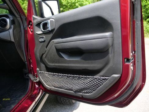 Used 2022 Jeep Gladiator Sport AWD/4WD image 37