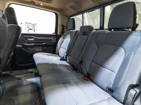 Used 2019 RAM 1500 Big Horn AWD/4WD image 33