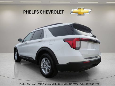 Used 2025 Ford Explorer Active RWD image 8