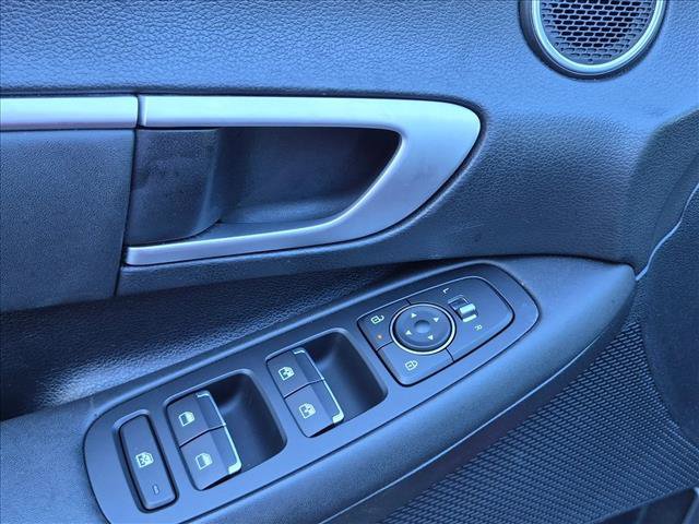 Used 2025 Hyundai Sonata SEL FWD image 14