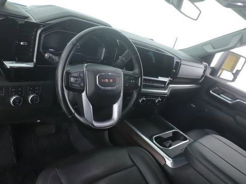Used 2024 GMC Sierra 2500 SLT w/ SLT Premium Package AWD/4WD image 17