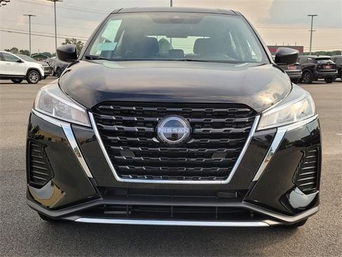 New 2025 Nissan Kicks Play S image 5