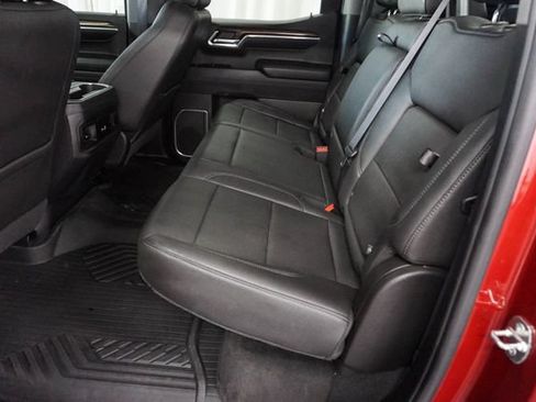 Used 2022 Chevrolet Silverado 1500 LT Trail Boss w/ LT Trail Boss Premium Package AWD/4WD image 12