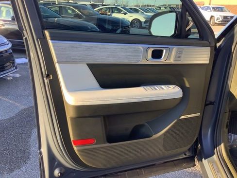 Certified 2025 Hyundai Santa Fe Calligraphy image 16