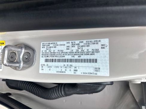 Used 2024 Lincoln Corsair AWD image 32