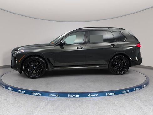 New 2026 BMW X7 M60i image 8