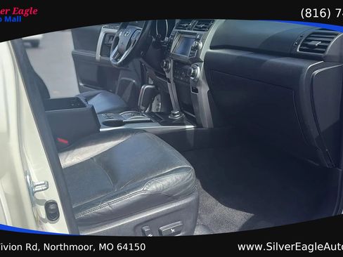 Used 2011 Toyota 4Runner Limited w/ Convenience Pkg AWD/4WD image 13