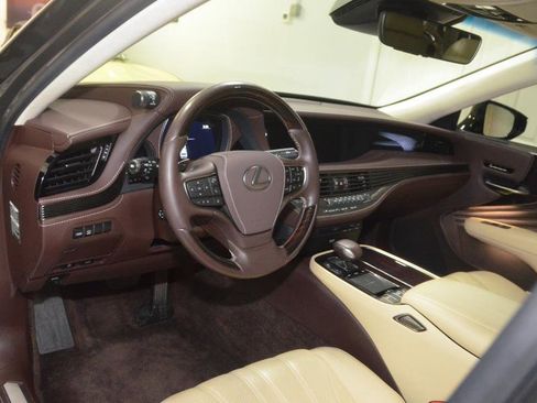 Used 2018 Lexus LS 500 image 15