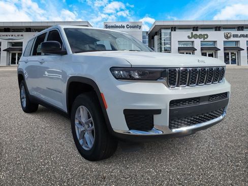 New 2025 Jeep Grand Cherokee L Laredo w/ Luxury Tech Group I RWD image 2