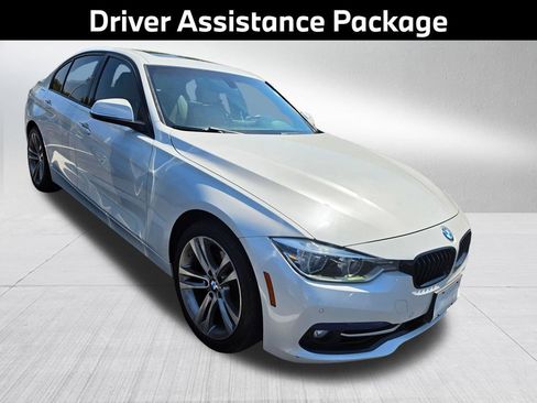 Used 2016 BMW 328i xDrive Sedan AWD/4WD image 3