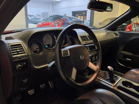 Used 2009 Dodge Challenger SRT8 w/ SRT Option Group II image 21