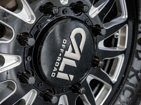 Used 2022 Chevrolet Silverado 3500 LTZ w/ LTZ Convenience Package image 87