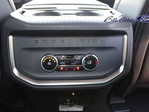 New 2025 Ford Expedition Platinum w/ Stealth Appearance Package image 10