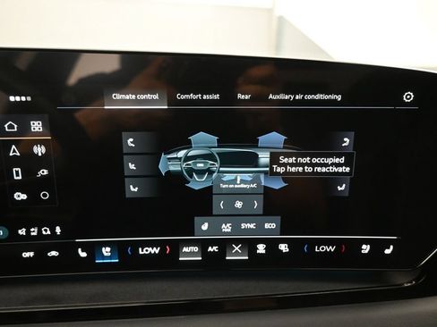 Used 2025 Audi Q6 e-tron Prestige w/ Black Warm Weather Package AWD/4WD image 13