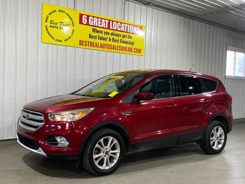 Used 2019 Ford Escape SE image 1