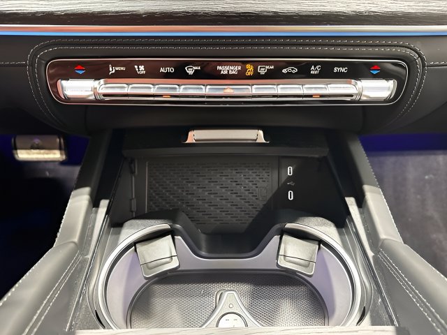 Used 2026 Mercedes-Benz Maybach GLS 600 4MATIC image 24