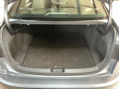 Used 2021 Volkswagen Jetta R-Line w/ R-Line Cold Weather Package image 23