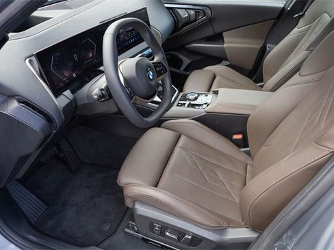 Certified 2025 BMW X3 xDrive30i image 2