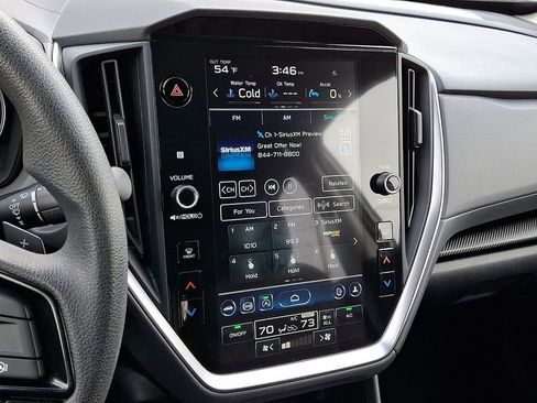 Used 2024 Subaru Crosstrek 2.0i Premium image 3