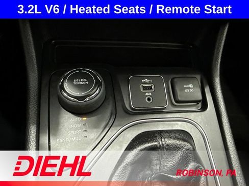 Used 2020 Jeep Cherokee Latitude AWD/4WD image 30