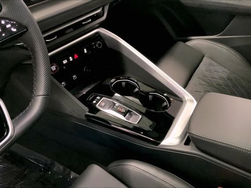 New 2025 Audi SQ5 Premium Plus AWD/4WD image 16