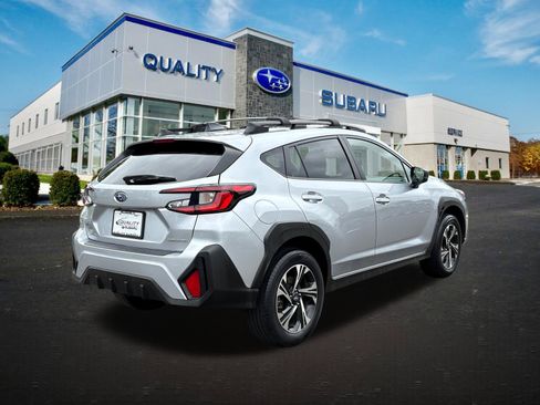 Used 2024 Subaru Crosstrek 2.0i Premium AWD/4WD image 4