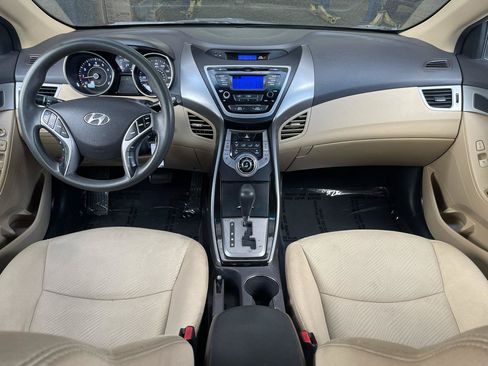 Used 2013 Hyundai Elantra GLS w/ Preferred Pkg FWD image 10