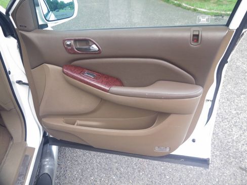 Used 2004 Acura MDX Touring AWD/4WD image 19