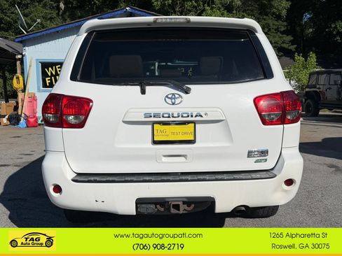 Used 2013 Toyota Sequoia SR5 w/ Premium Pkg AWD/4WD image 5